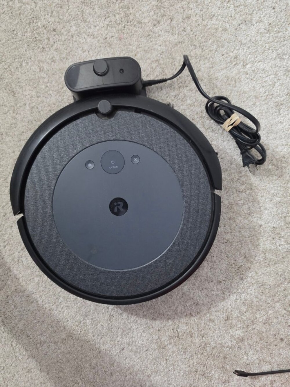 iRobot Roomba i4 Robot Vacuum with Home Base Charging Dock